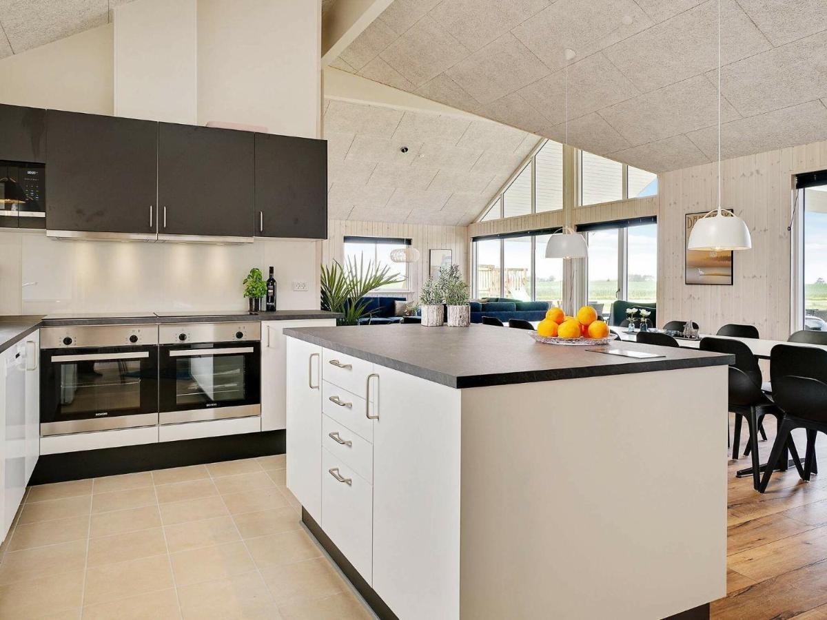 18 Person Holiday Home In Bogense Exteriör bild